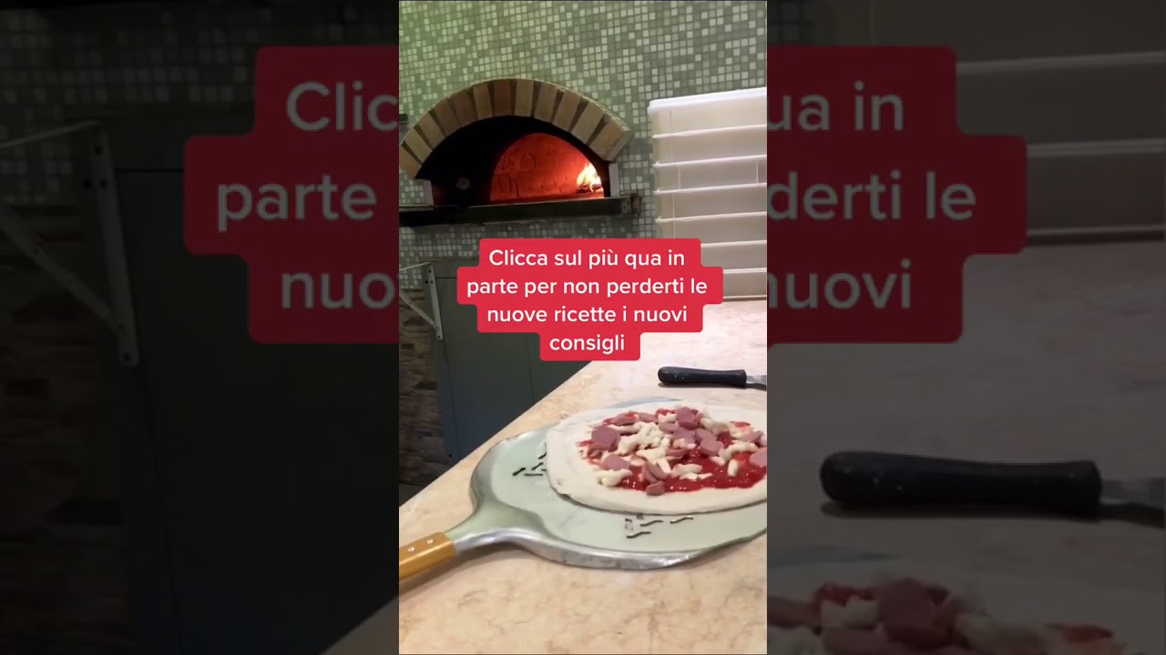 Pizza con Patatine e Wurstel